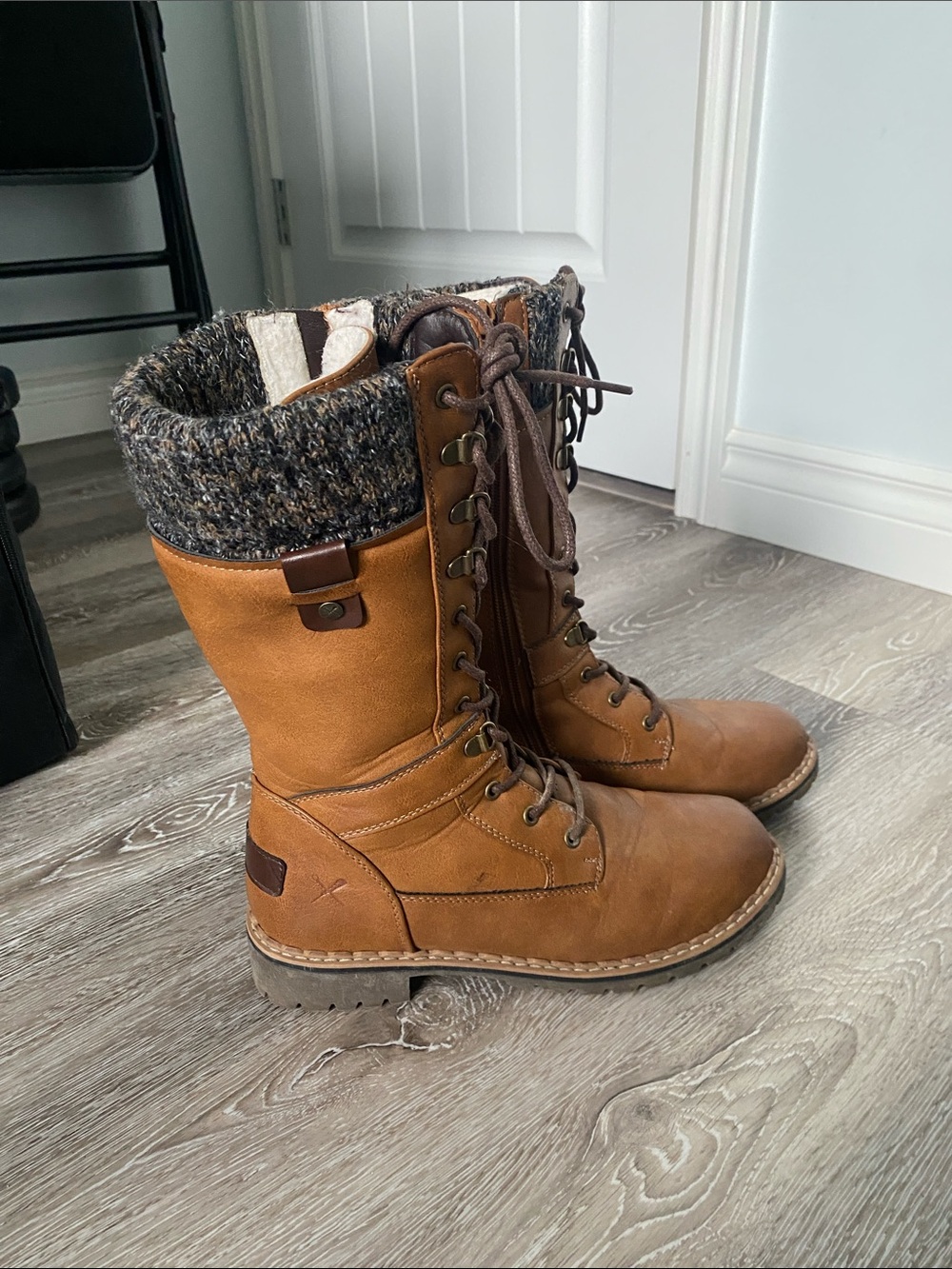 Women's Tan Lace-Up Knit Cuff Winter Boots